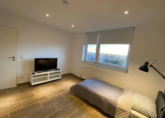 Apartment Von Oben 3,5 8.og Frisch Saniert